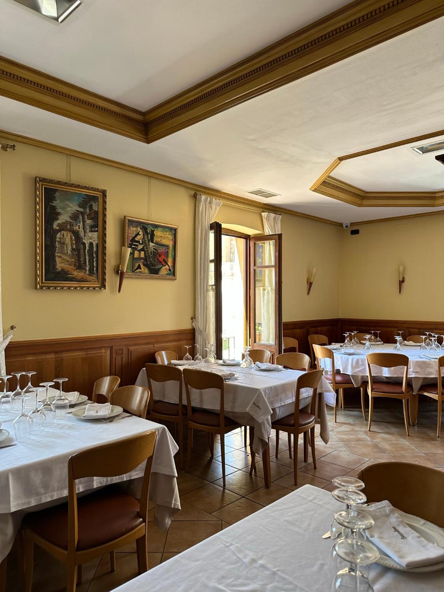 Hostal Restaurante Boccalino ليون المظهر الخارجي الصورة