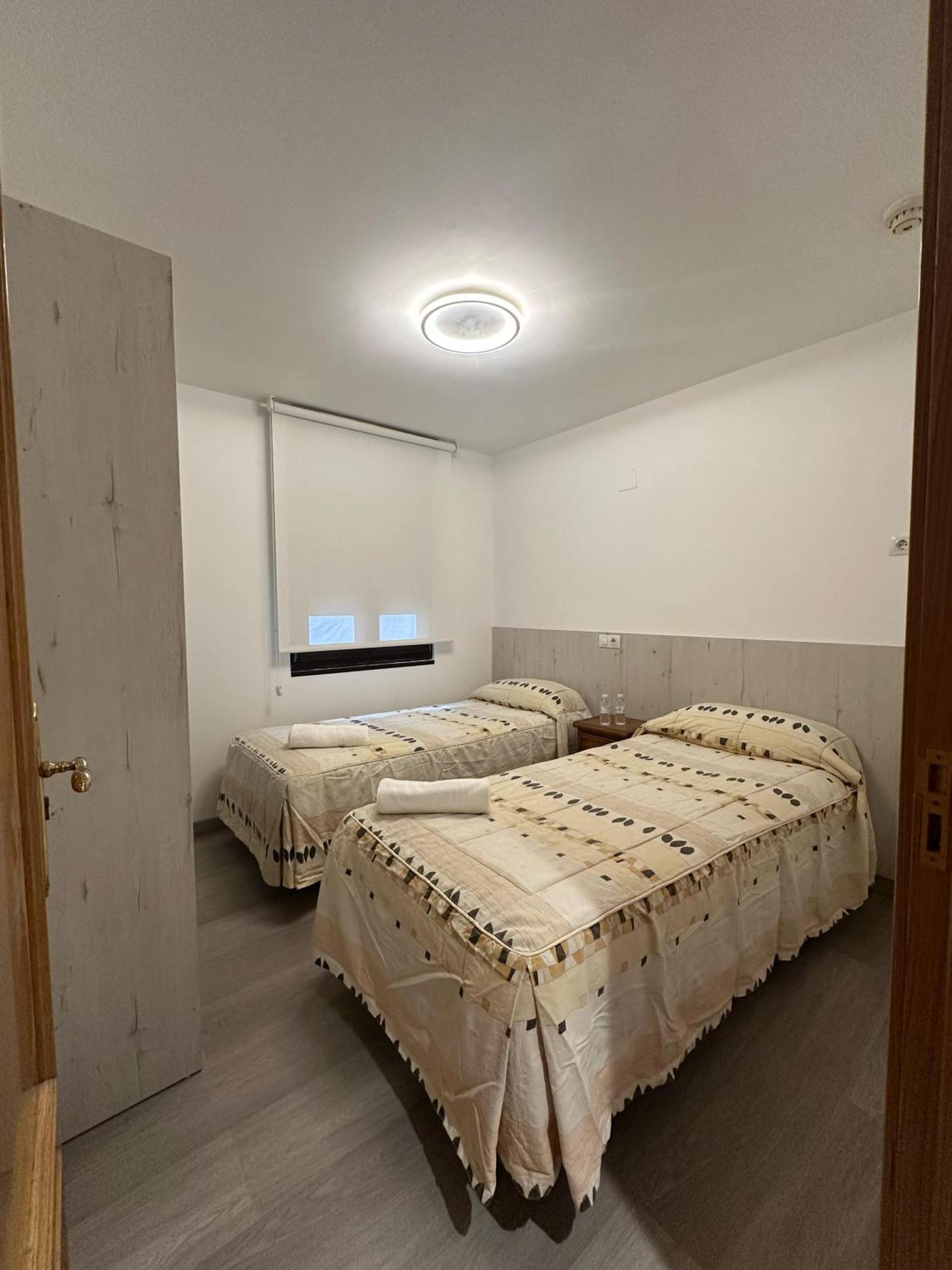 Hostal Restaurante Boccalino ليون المظهر الخارجي الصورة